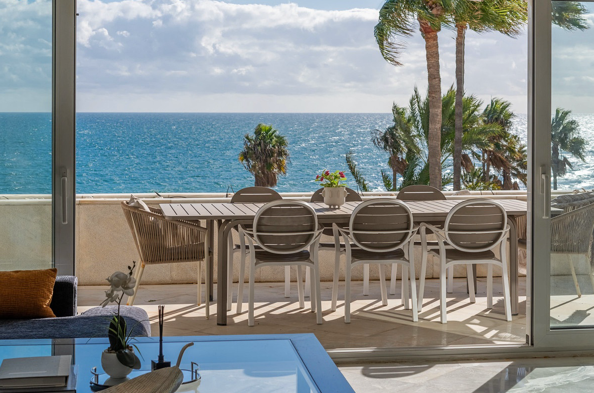 Ático-dúplex de 3 dormitorios en Puerto Banus