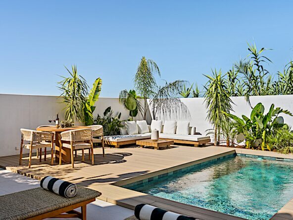 Increíble adosada con 3 dormitorios en Nueva Andalucia Amazing 3-bedroom townhouse in Nueva Andalucia Casă exclusivă cu 3 dormitoare în Nueva Andalucia Incroyable maison mitoyenne de 3 chambres à Nueva Andalucia